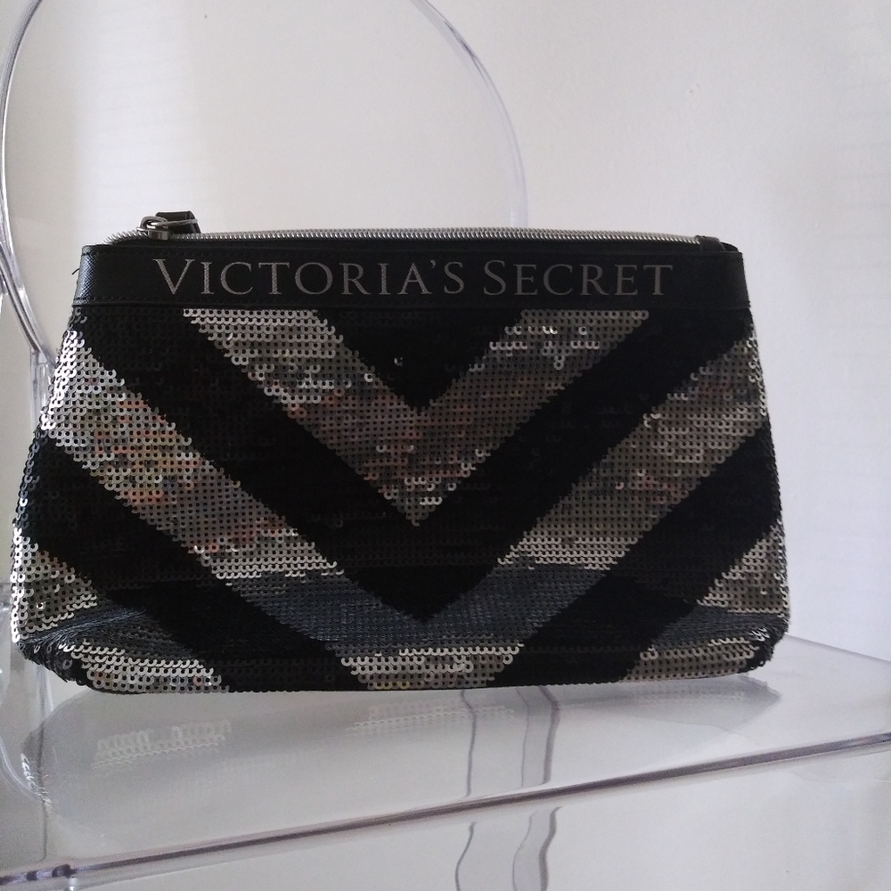VS cosmetic Bag